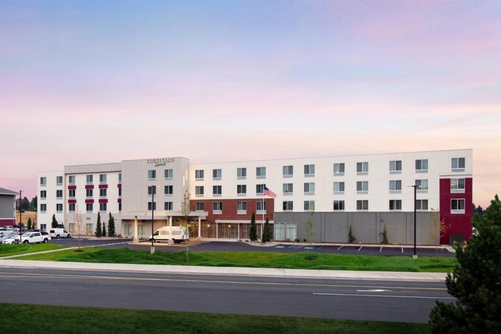 Courtyard by Marriott Pullman Image 6